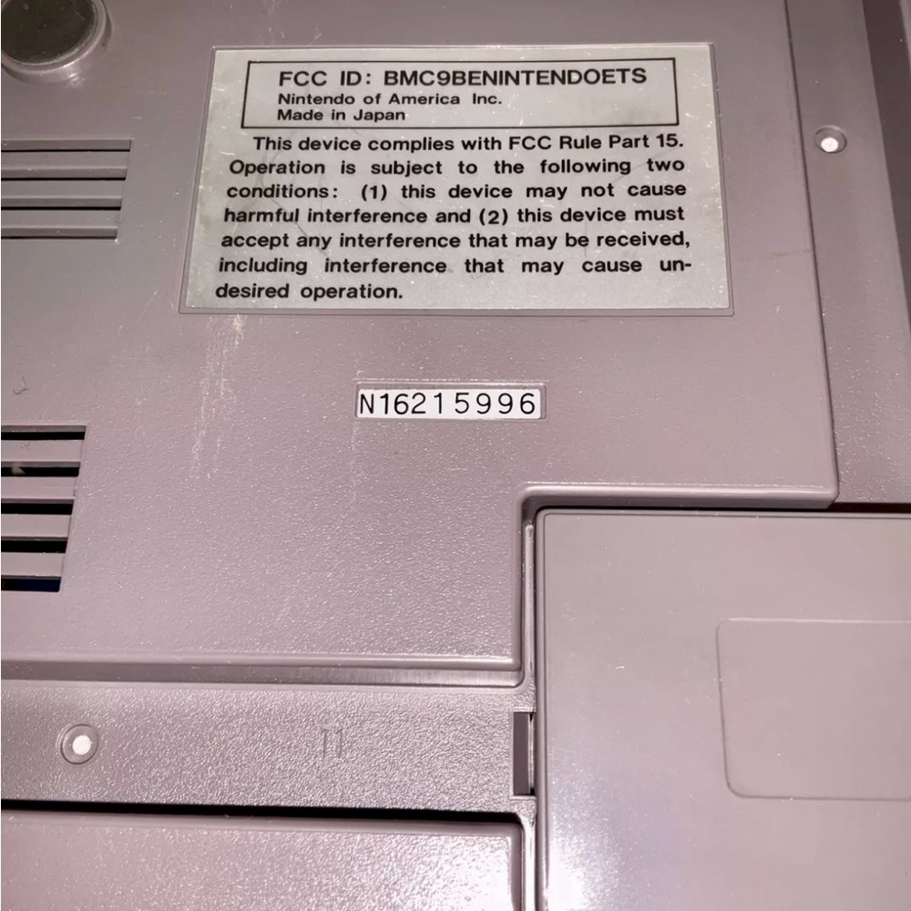 1985 Original Nintendo NES Console With 2 Controllers, Adapter ~ No games! - Picture 14 of 14